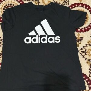 Adidas Women’s Black T-Shirt XL